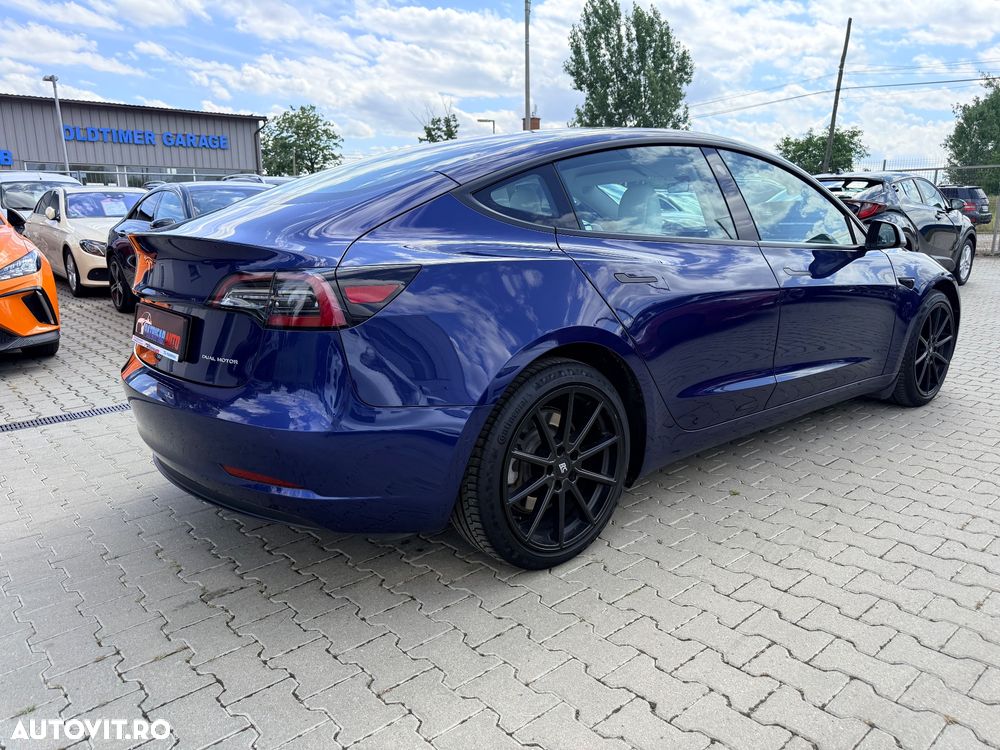 Tesla Model 3 - 15
