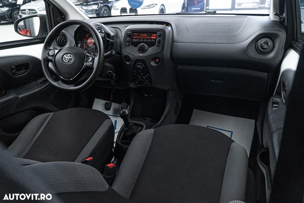 Toyota Aygo 1.0 VVY-I 5 usi X-style - 2