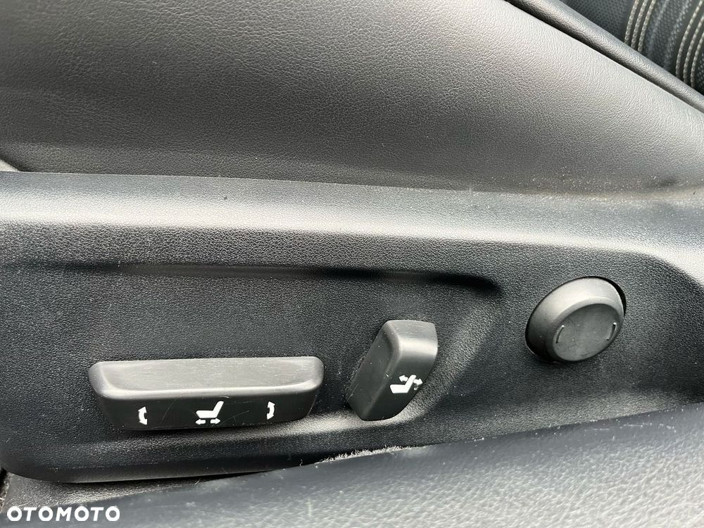 Lexus RC F Prestige - 32