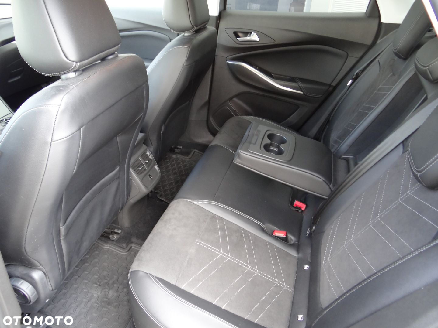 Opel Grandland - 11