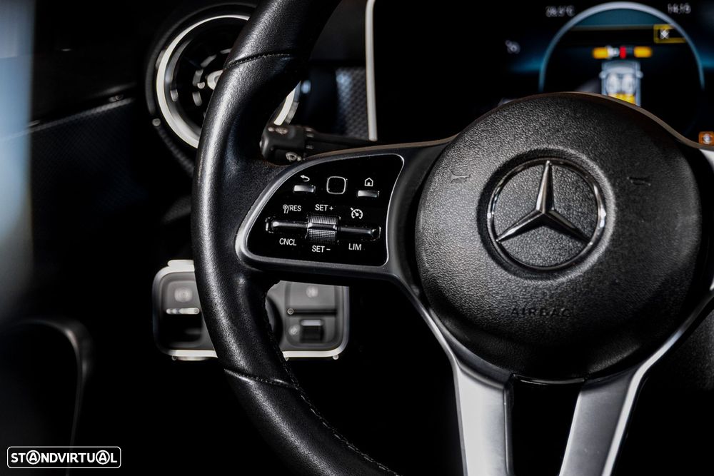 Mercedes-Benz A 180 Limousine d Progressive Aut. - 14