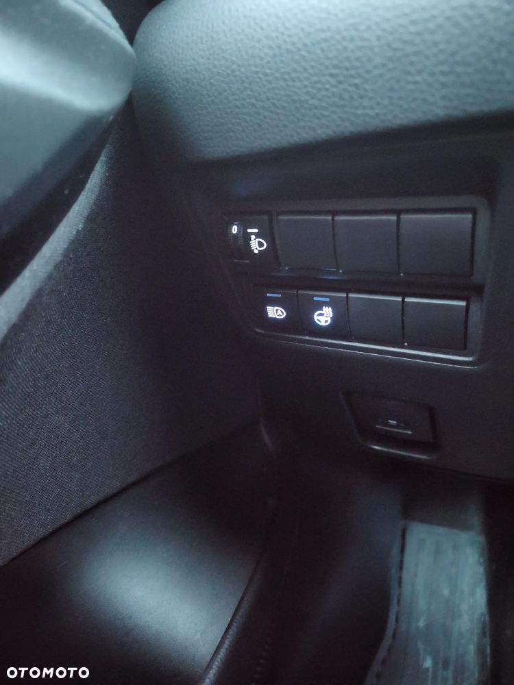 Toyota Yaris Hybrid 1.5 Executive - 28