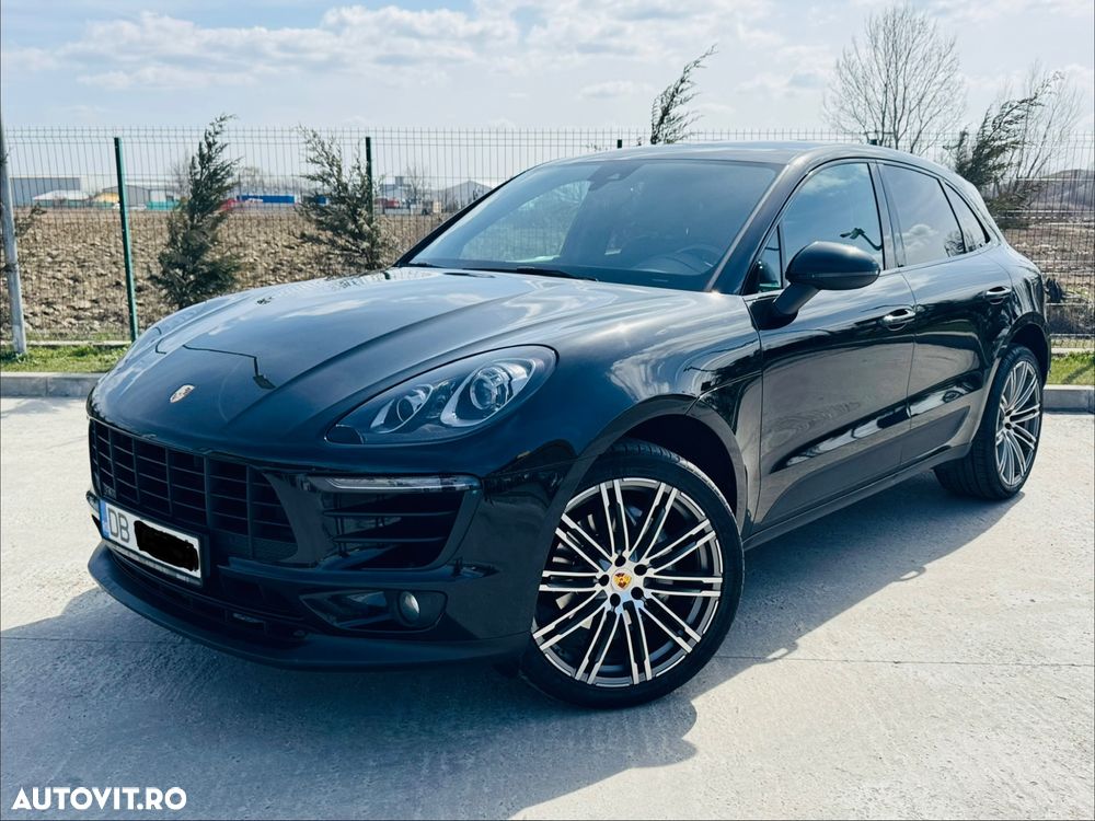 Porsche Macan - 24