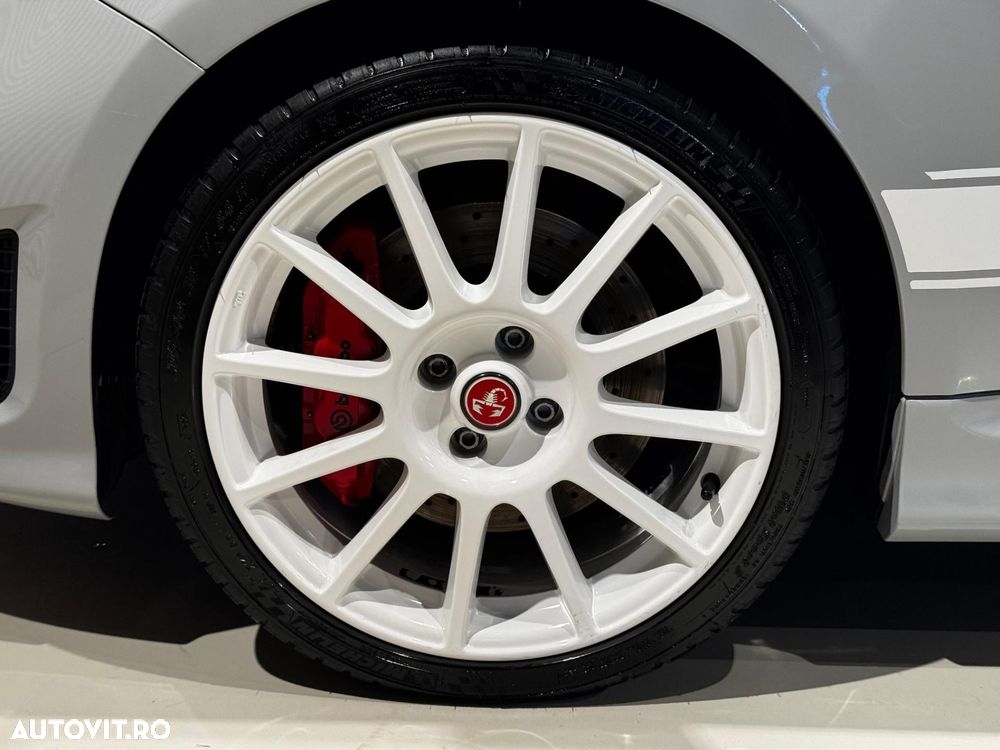 Abarth 695 - 15