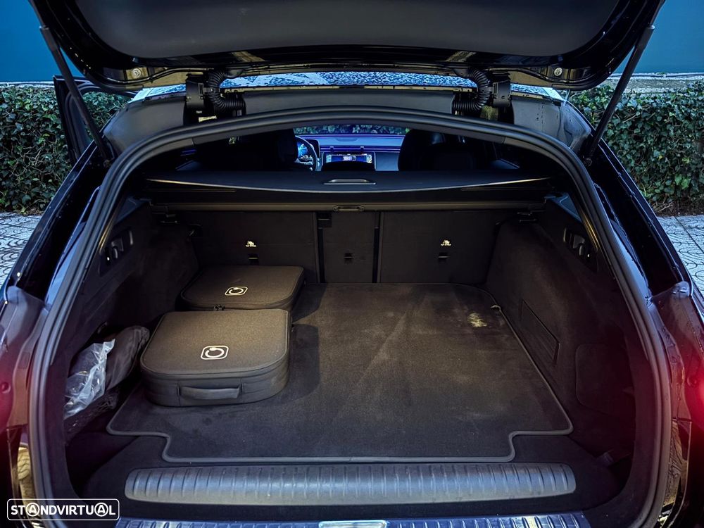 Mercedes-Benz E 300 e Station 9G-TRONIC AMG Line - 11