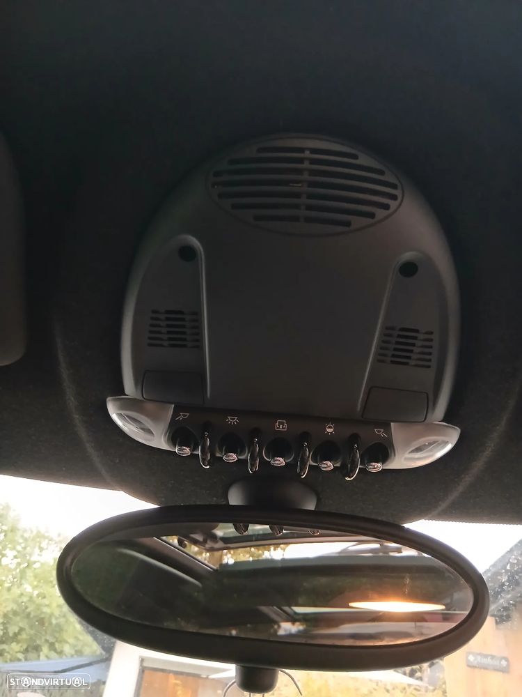 MINI 3 Portas One - 4