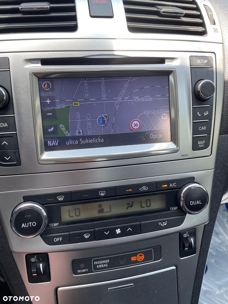 Toyota Avensis 1.8 Executive - 19