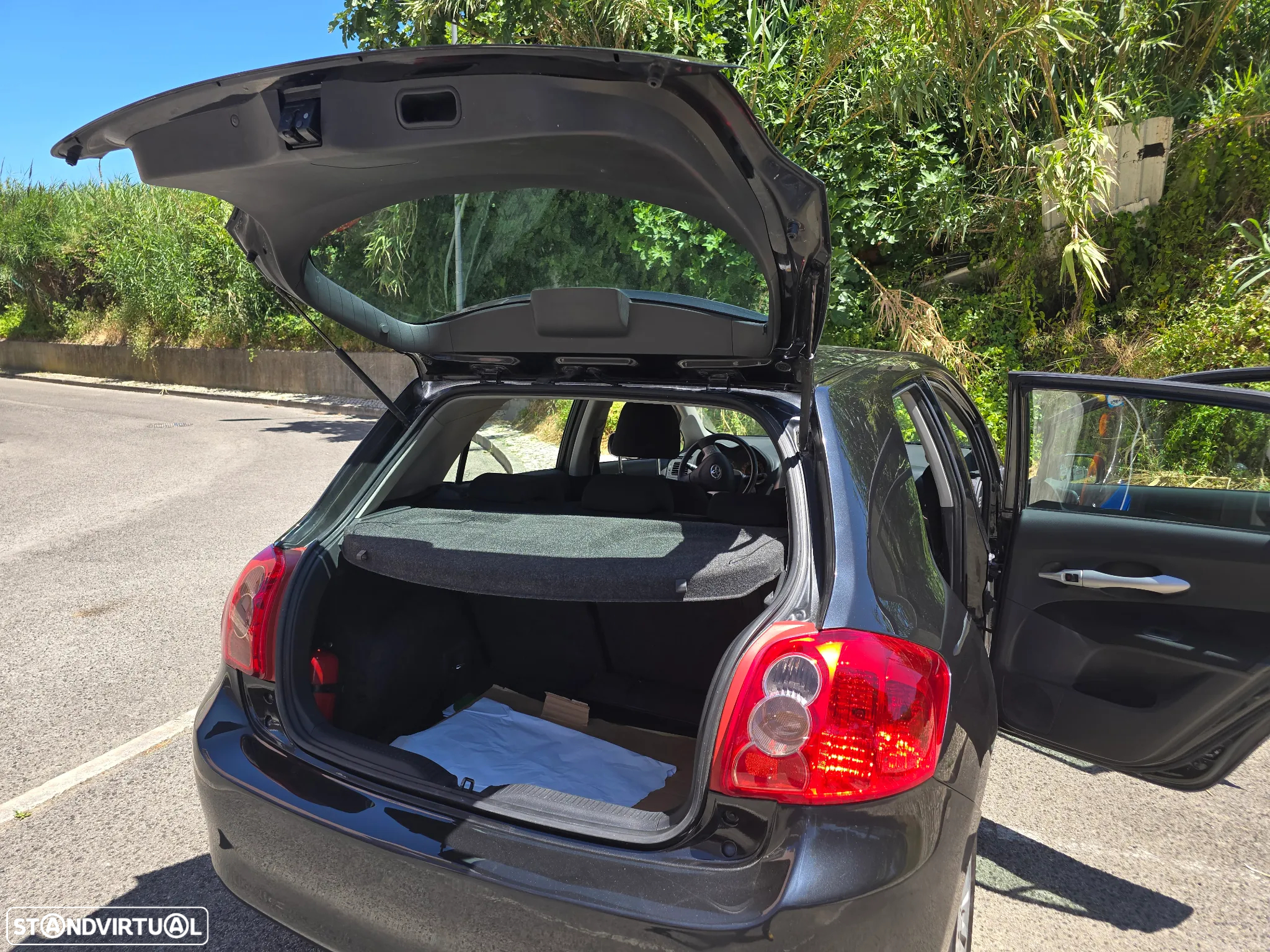 Toyota Auris 1.4 D-4D Gold Edition - 12