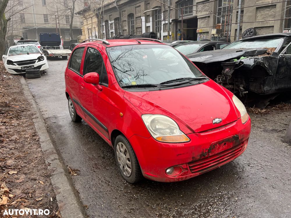 Dezmembrez Chevrolet Spark culoare rosu motor benzina 2008 - 3