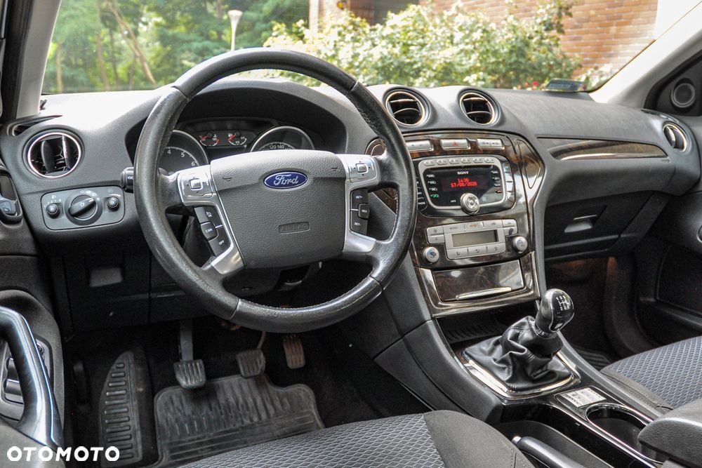 Ford Mondeo - 9