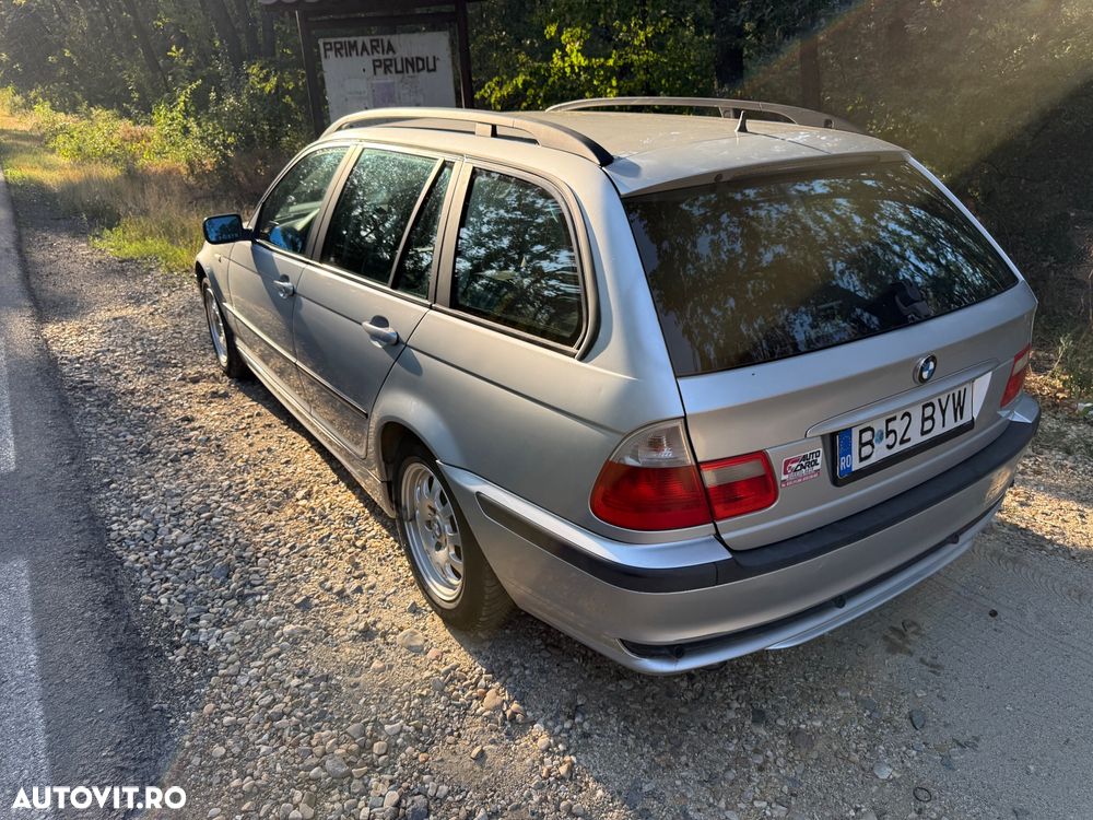 BMW Seria 3 318d Touring - 4