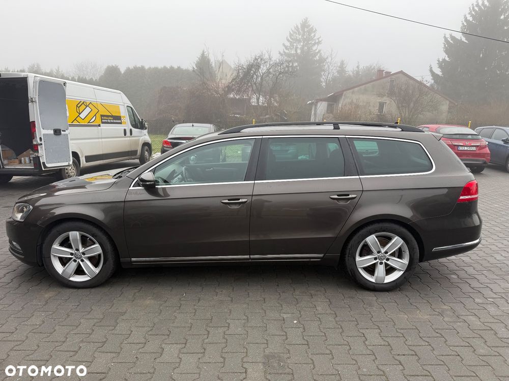Volkswagen Passat 2.0 TDI Comfortline DSG - 8