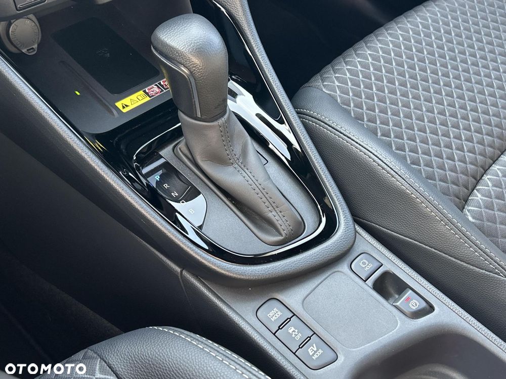 Toyota Yaris Hybrid 1.5 Executive - 23