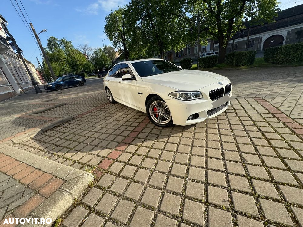 BMW Seria 5 530d xDrive - 12