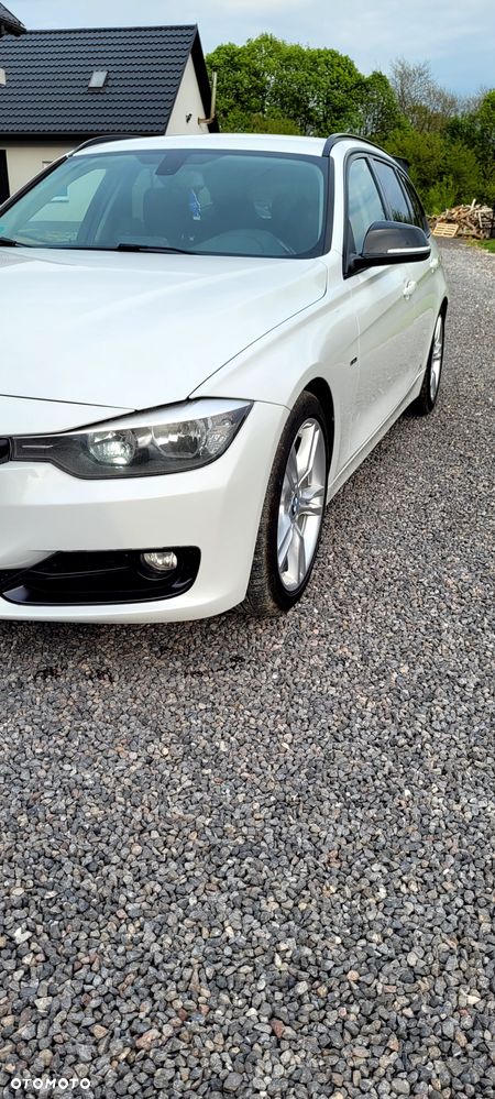 BMW Seria 3 320d DPF Edition Sport - 25