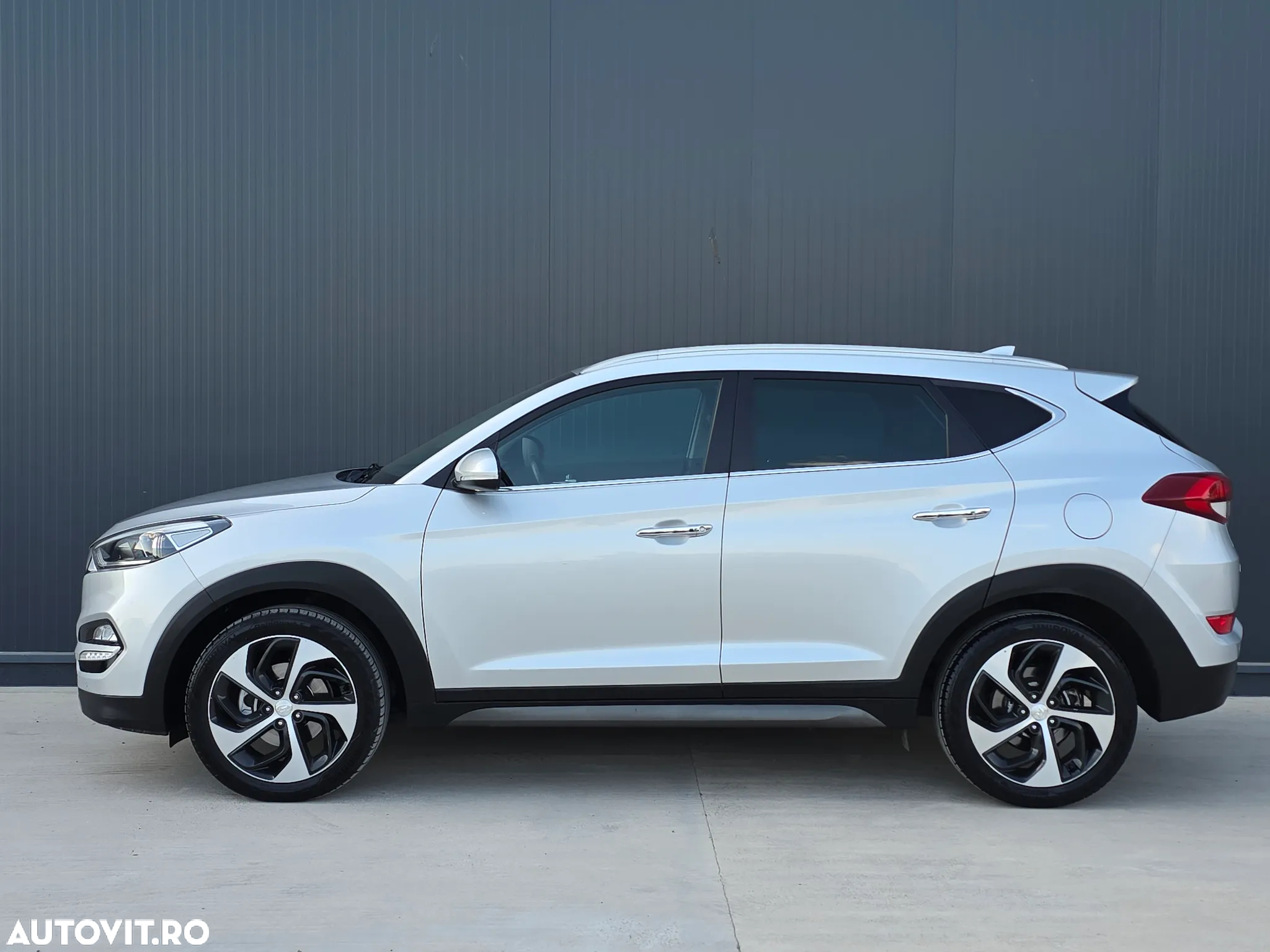 Hyundai Tucson blue 1.7 CRDi 2WD Style - 19