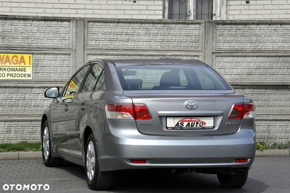 Toyota Avensis 1.8 Active - 5