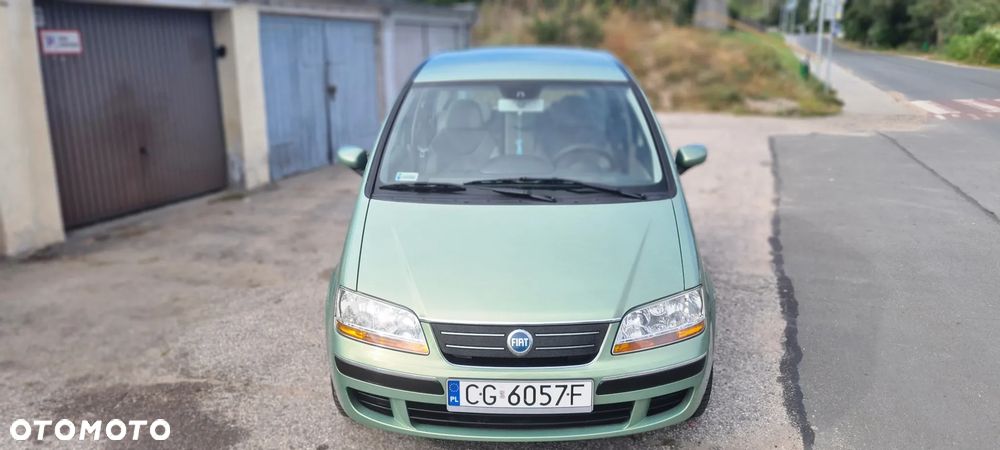 Fiat Idea 1.4 16V Dynamic - 2