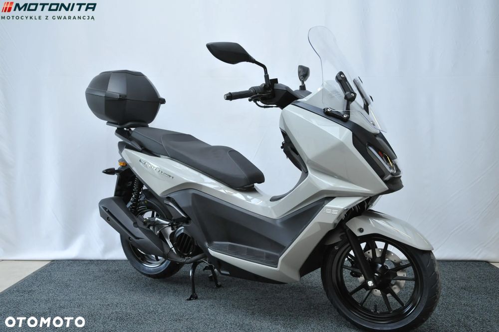 Kymco Skytown - 1