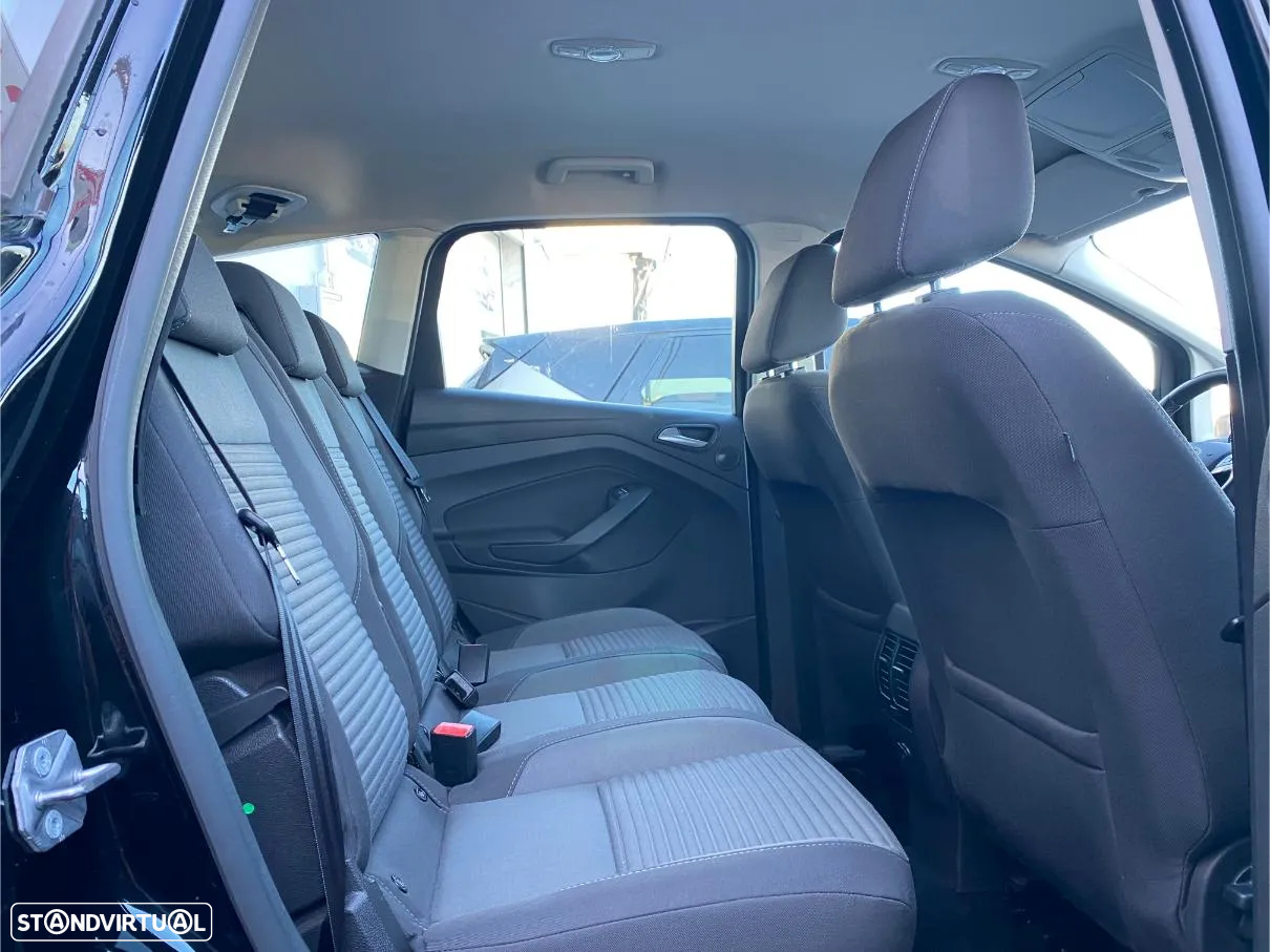 Ford C-Max 1.0 Ecoboost S&S Titanium - 12