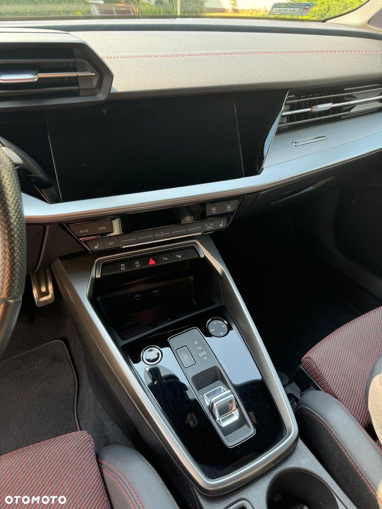 Audi A3 Limousine - 14