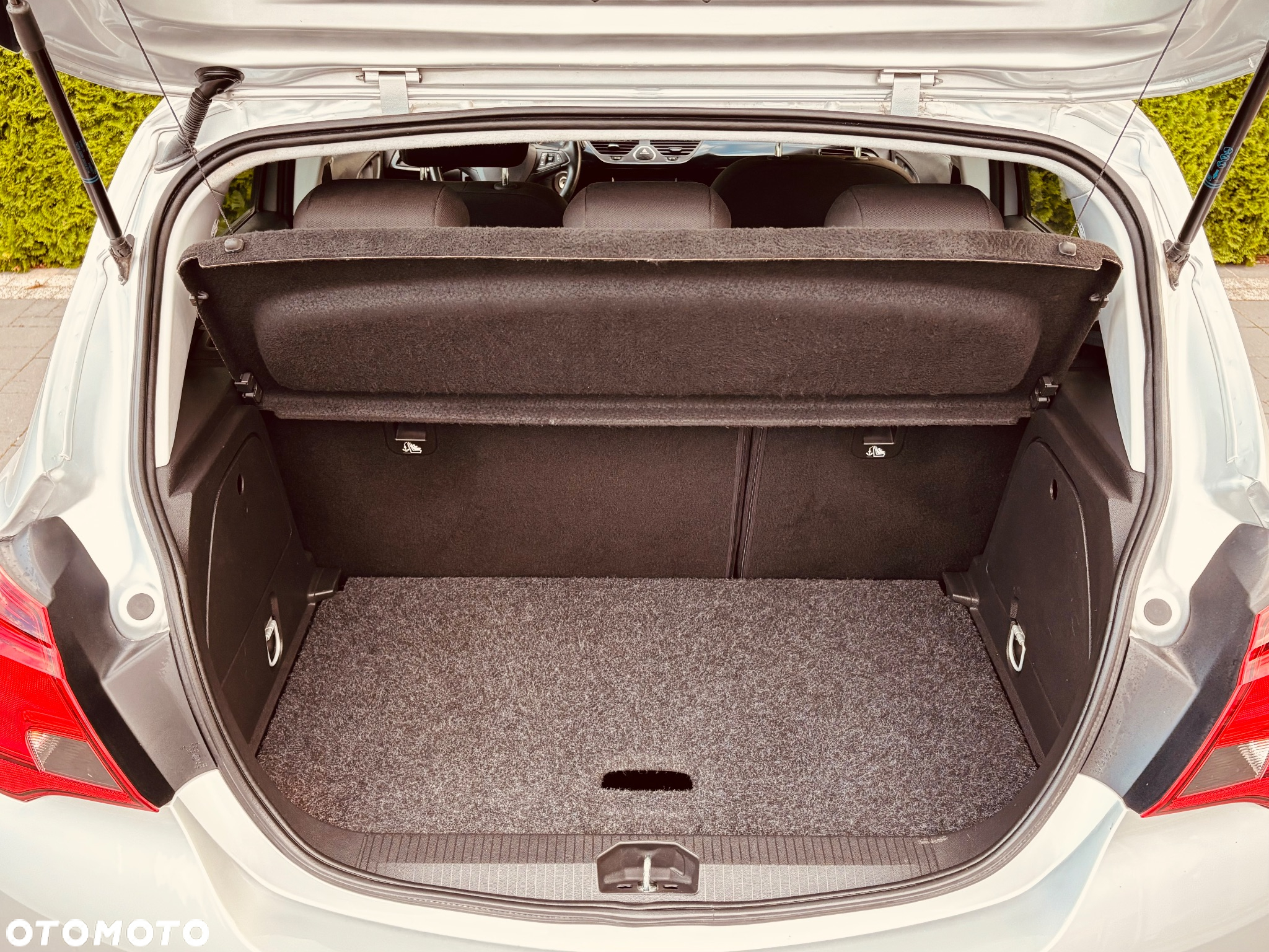 Opel Corsa 1.4 120 Jahre - 30