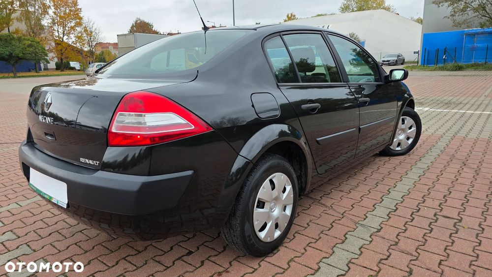 Renault Megane 1.6 Privilege - 4