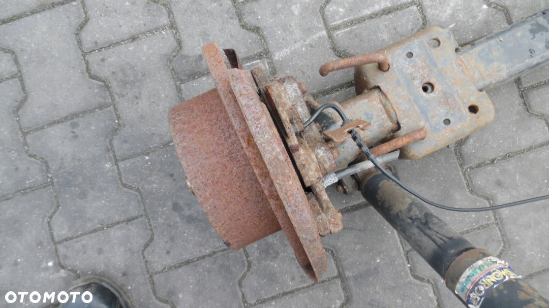 Piasta tył Fiat Ducato koła 16'' - 1