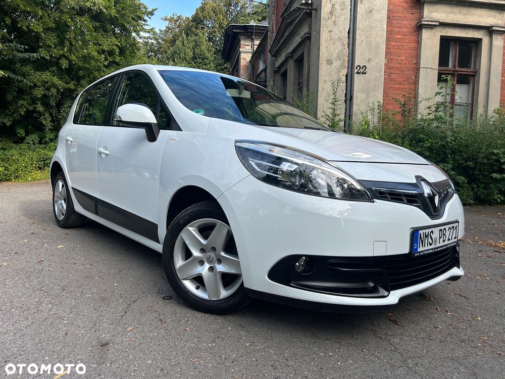 Renault Scenic 1.6 16V 110 TomTom Edition - 2