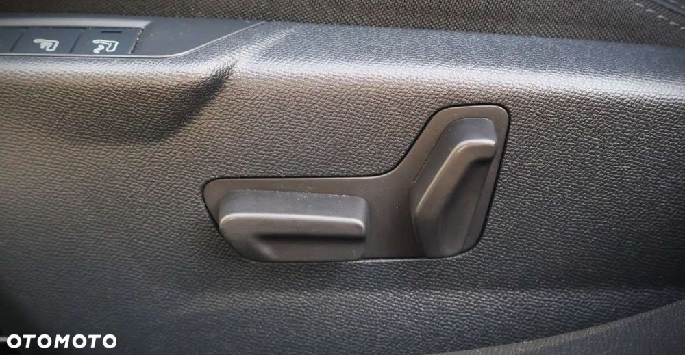 Peugeot 2008 - 18