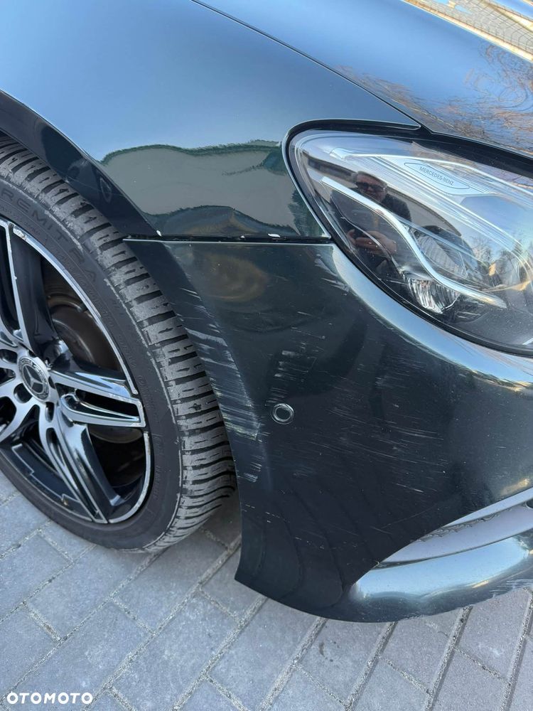 Mercedes-Benz Klasa E 220 d 4-Matic 9G-TRONIC - 16