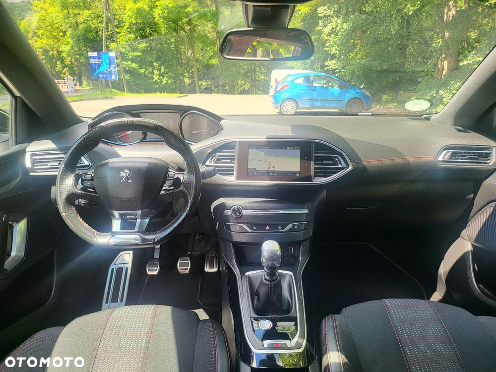 Peugeot 308 - 25