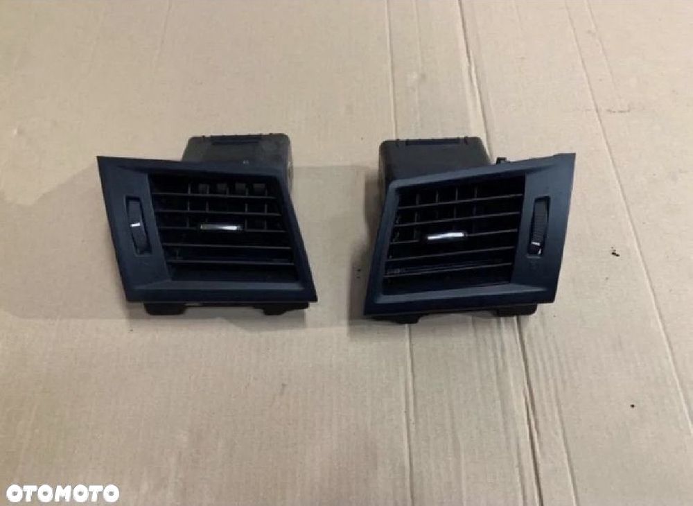 66110AJ000 kratka nawiewu lewa lub prawa Subaru legacy V outback IV 09-15 - 1