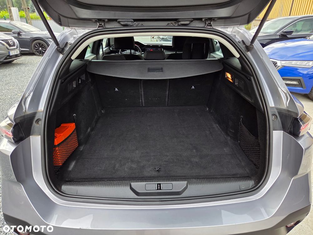 Peugeot 308 1.5 BlueHDi Active Pack Business S&S EAT8 - 11