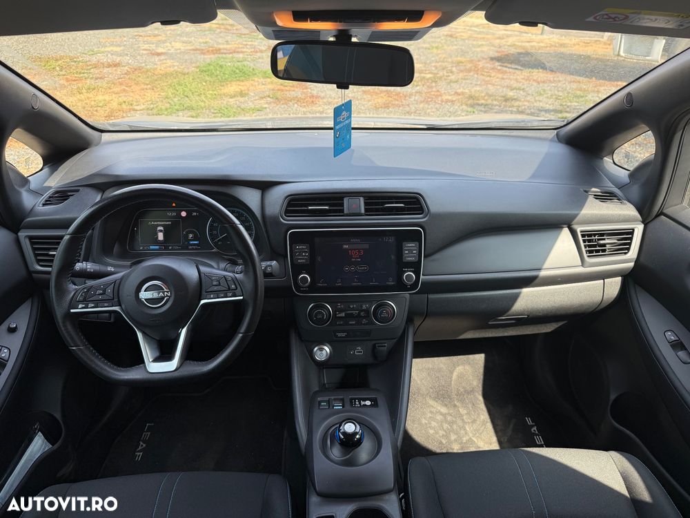 Nissan LEAF 40 kWh - 17