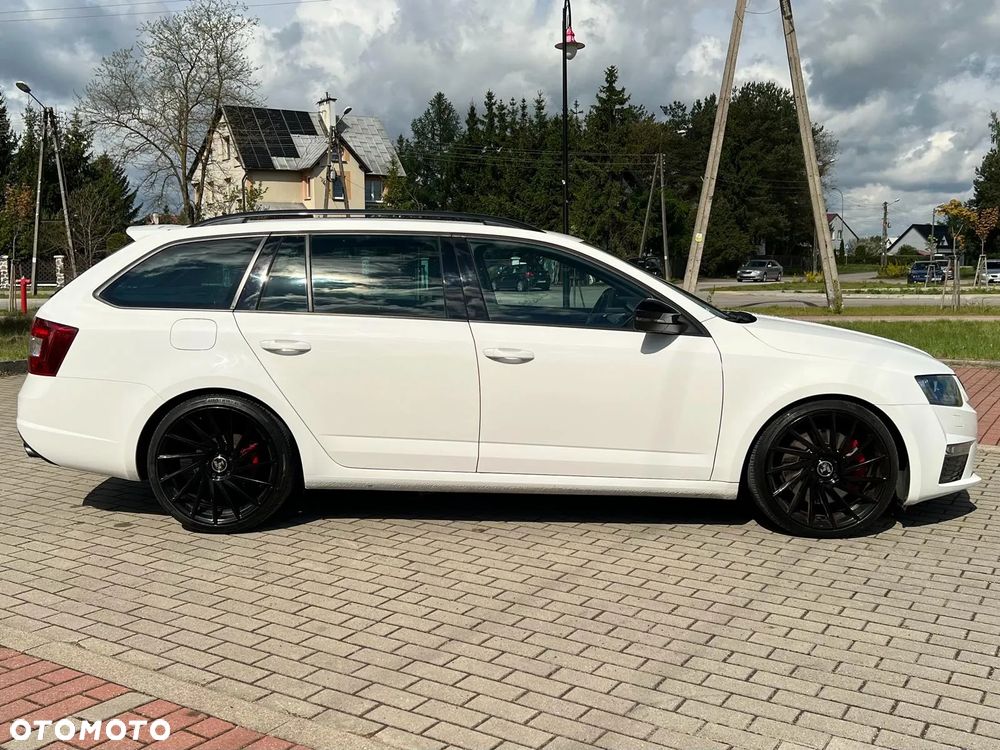 Skoda Octavia 2.0 TDI DSG RS - 6