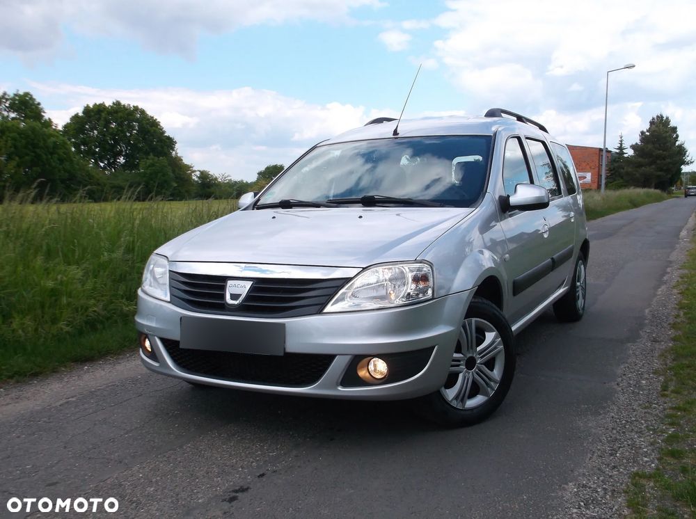 Dacia Logan MCV 1.6 Laureate - 1
