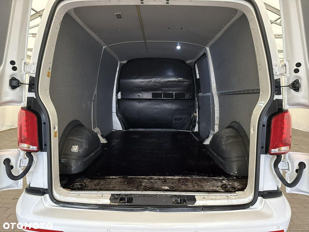 Volkswagen Transporter - 19