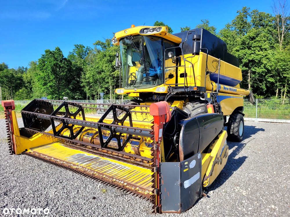 New Holland CSX 7070 Stół do rzepaku - 3