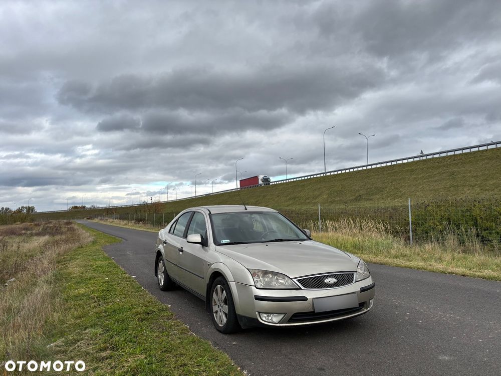 Ford Mondeo 2.0 TDCi Ambiente - 1