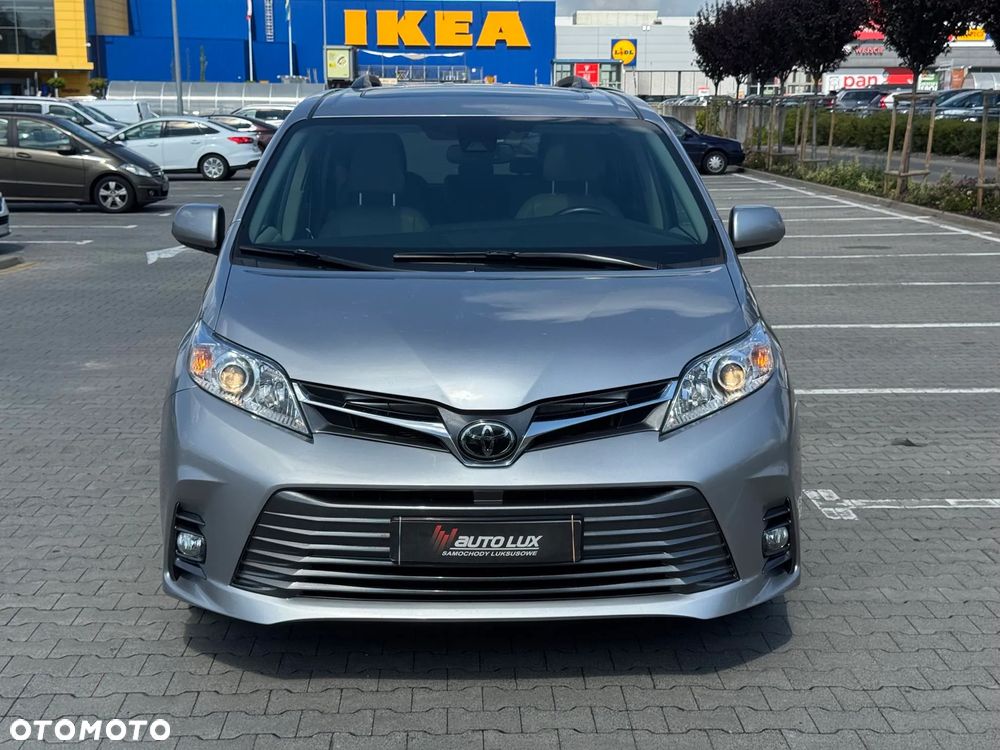 Toyota Sienna 3.5 V6 XLE AWD - 10