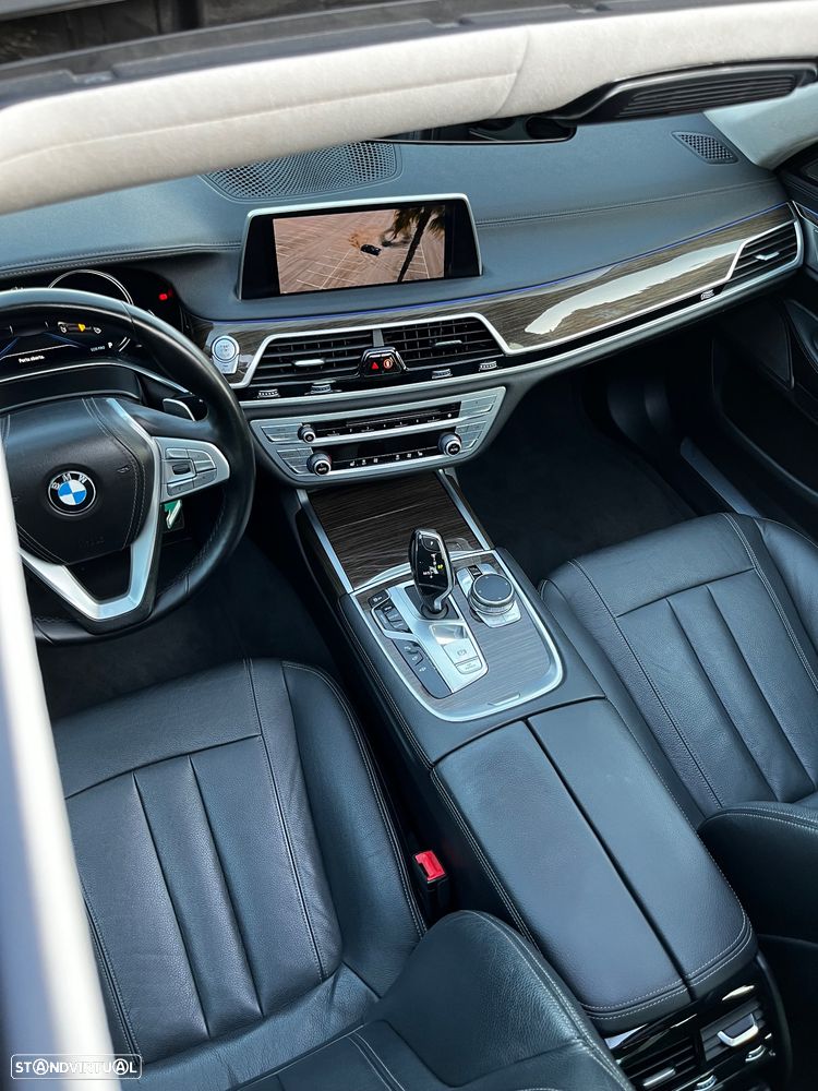 BMW 730 d Pack M - 27