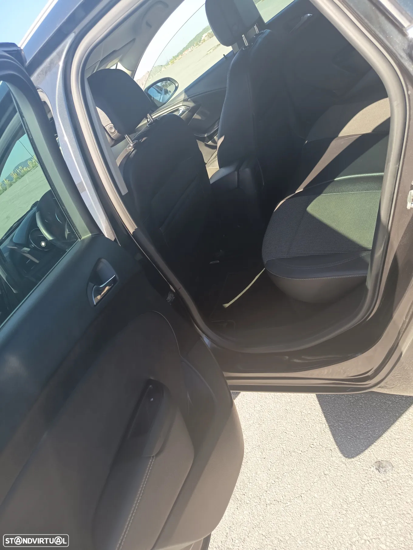 Opel Astra Sports Tourer - 8