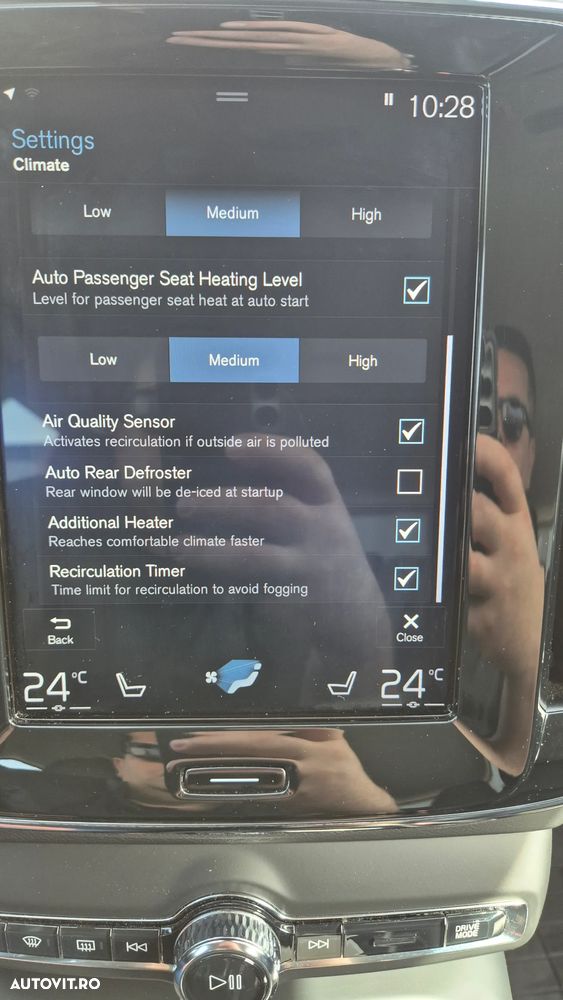 Volvo XC 40 D4 AWD Momentum Pro - 36