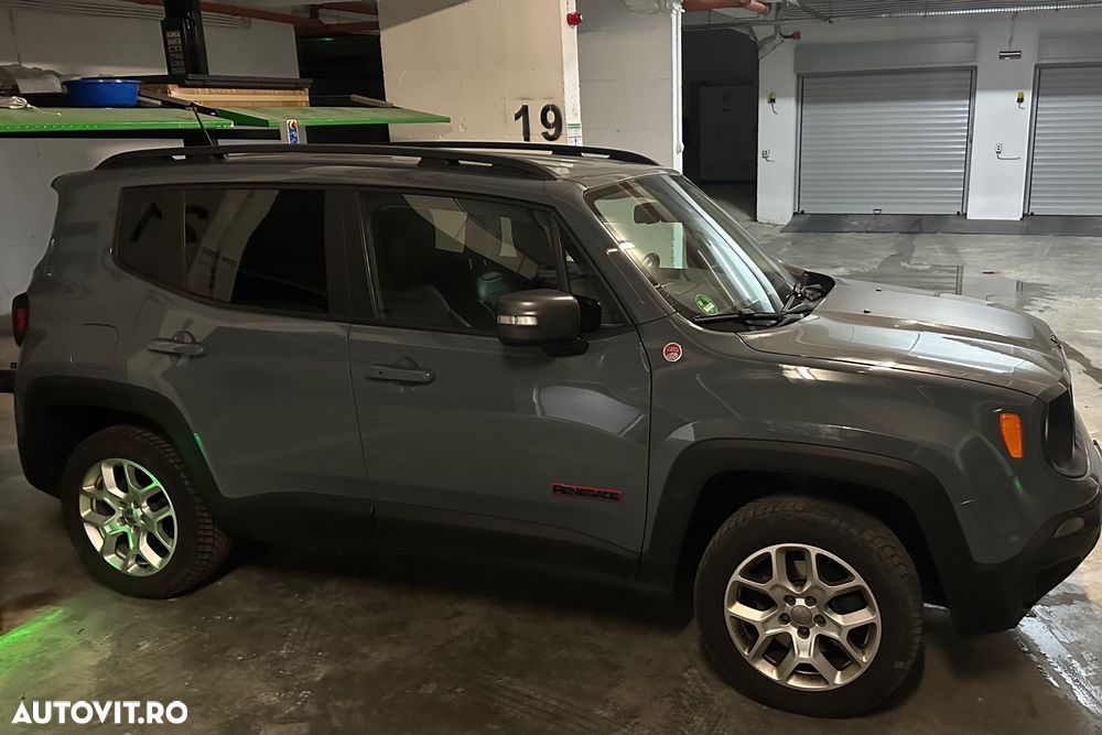 Jeep Renegade 2.0 M-Jet 4x4 AT Trailhawk - 2