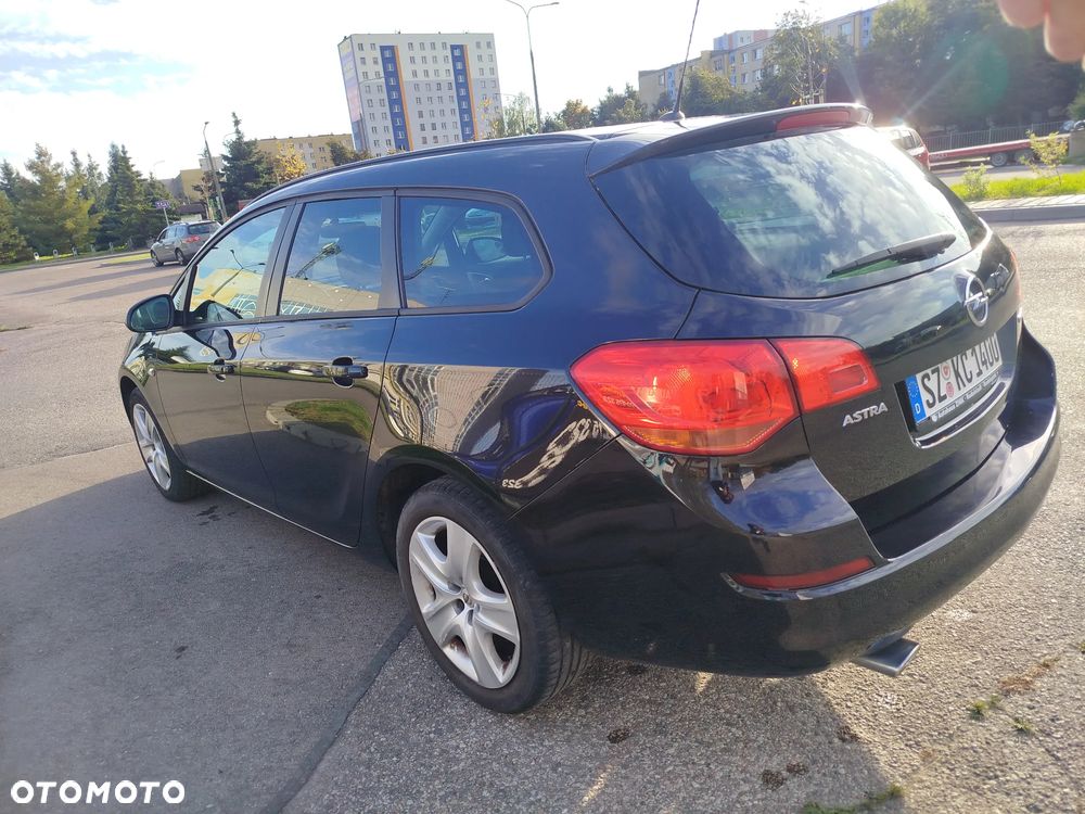 Opel Astra - 4
