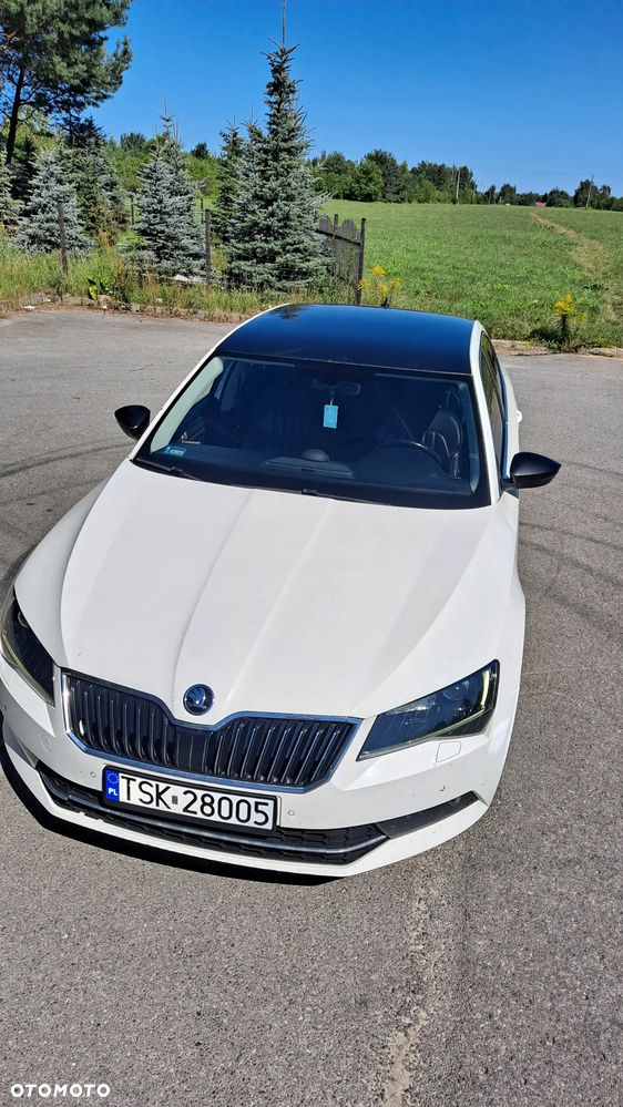 Skoda Superb 2.0 TDI Style DSG - 4