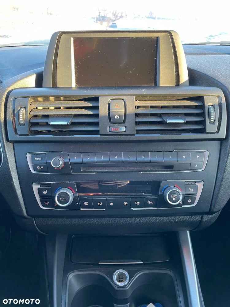 BMW Seria 1 116i Sport Line - 8