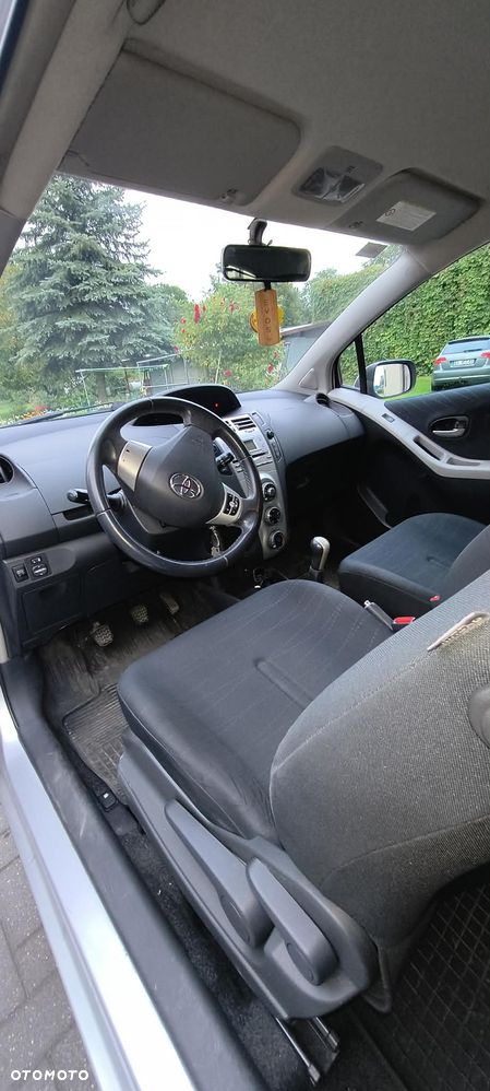 Toyota Yaris 1.3 Luna A/C - 7