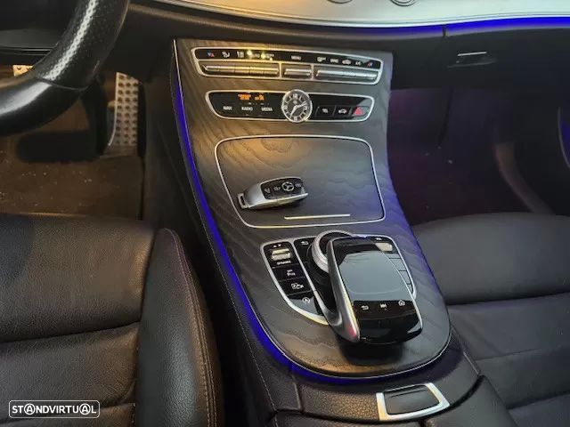 Mercedes-Benz E 220 d AMG Line - 39
